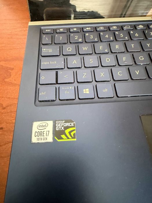 Asus ZenBook UX534FTC|15.6"FulHD|i7-10510u|16G Ram|Ssd 1Tb|GTX1650 4Gb