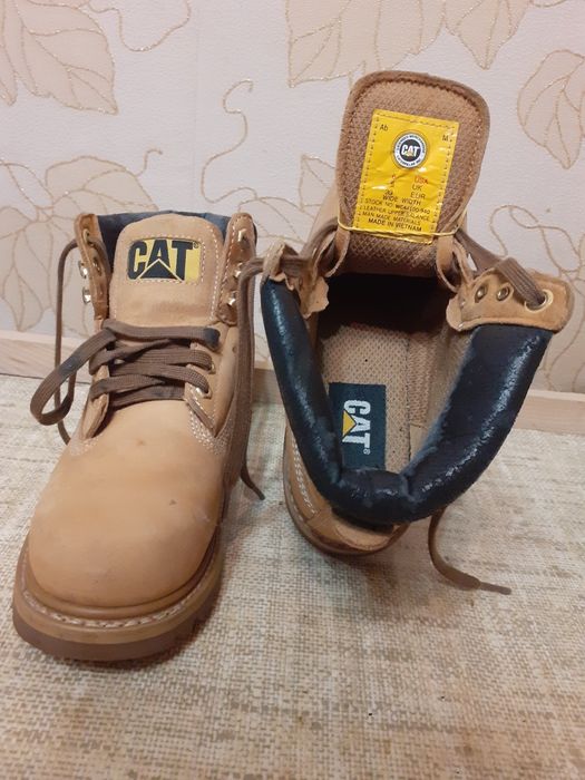 Ботинки. Сапоги.