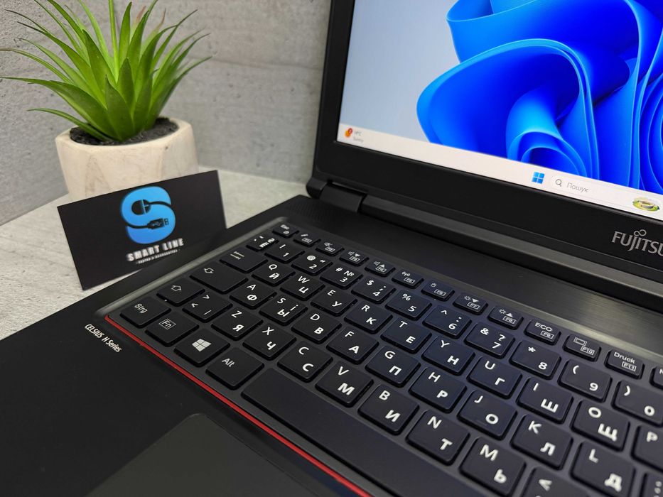 512gb ssd/Nvidia/Ігровий ноутбук Fujitsu H7510/I7-10850H/16gb ddr4
