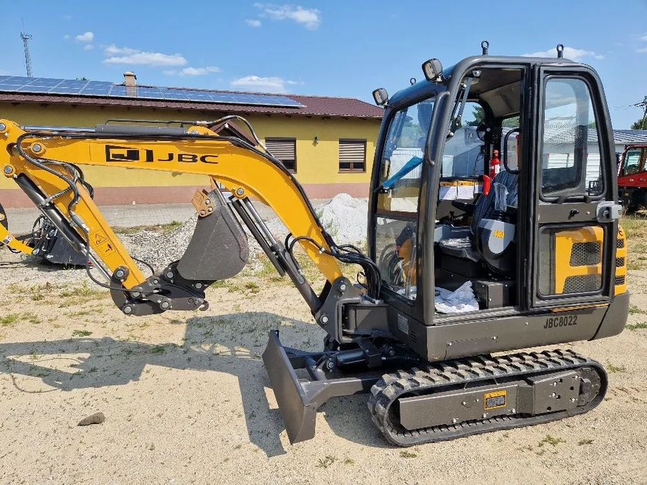 JCB JBC 8022  JBC 8022 Nowa 2,5 tony silnik kubota D1105