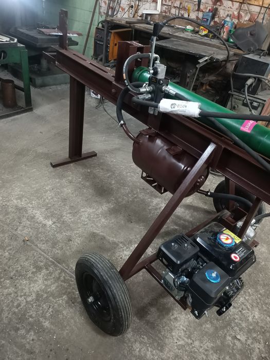 Дровокол гідравлічний