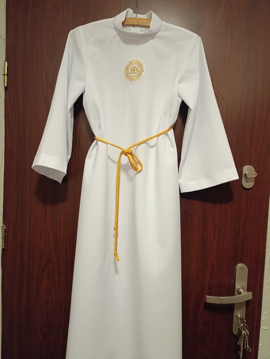 Sprzedam ubranie komunijne