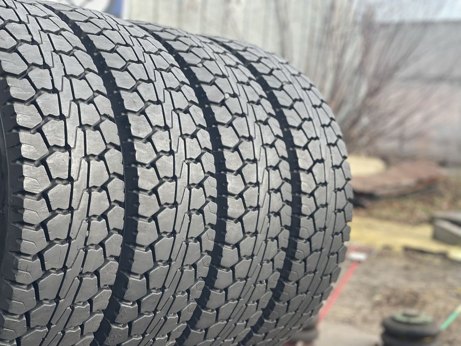 Шини Вантажні 4шт 215/75 R17.5 Pirelli FR 85 Amataro