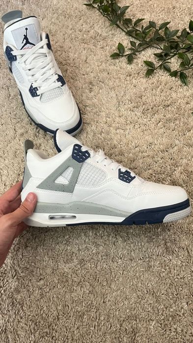 Nike Air Jordan 4 Retro Midnight Navy