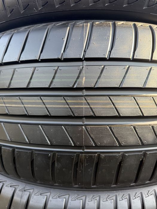 Шини літні 245/40/19 Bridgestone T005 летние шины