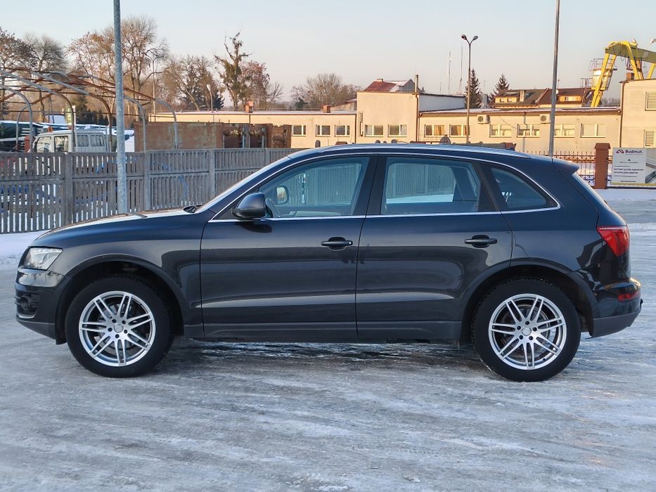 Audi Q5 2,0TDI navi-skora-import- tabllicePL