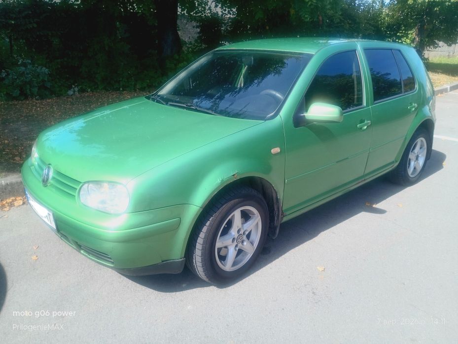 Продаж автомобіля гольф 4