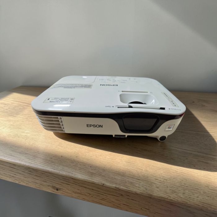 Проектор Epson EB-X12 3LCD HDMI 2800 Lm + Пульт для презентацій з лазерною указкою, HDMI кабель, Перехідник HDMI - DVI D