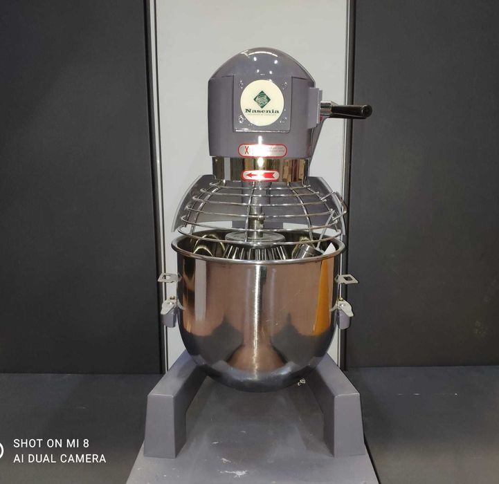 Batedeira Planetária 20L NOVA