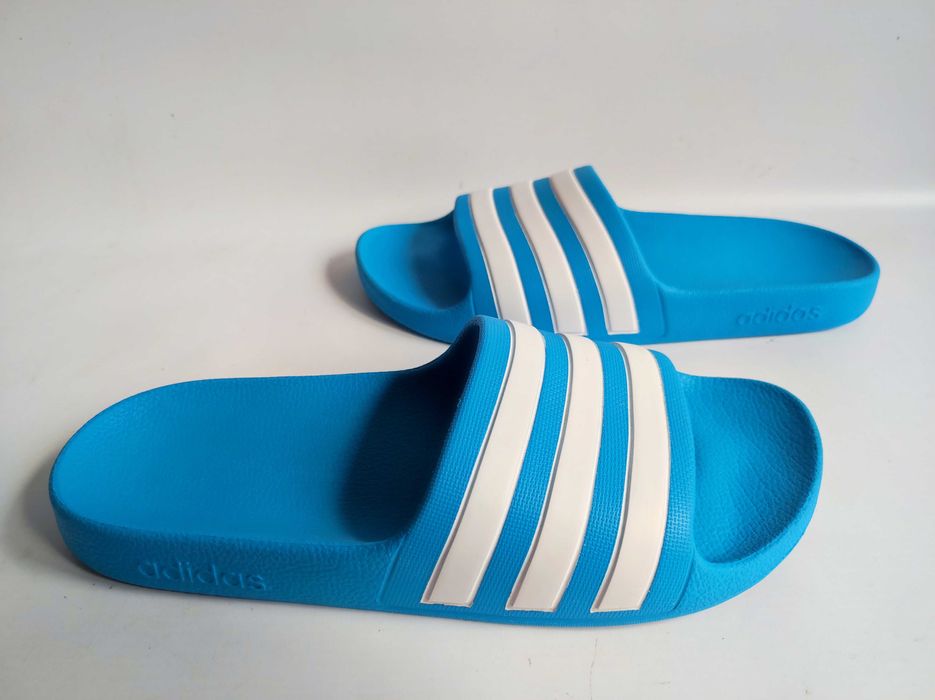 - Adidas - Klapki r. 38