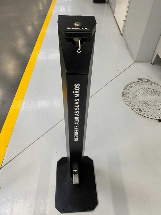 Dispensador de gel sanitário