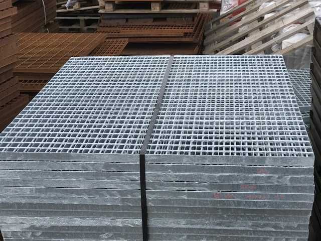 Kraty krata pomostowe metalowe, schody z płaskowniak 30x2  800x1000