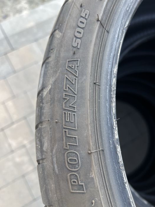 Авто шини 235/35/R19