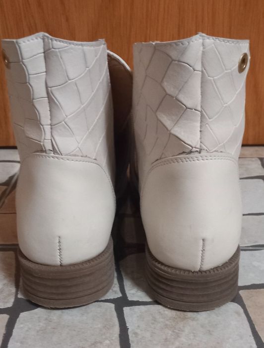 Botas em pele - Tamanho 36