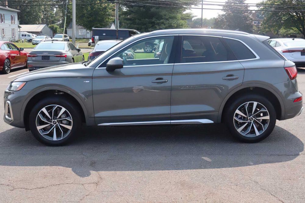 Audi Q5      2024