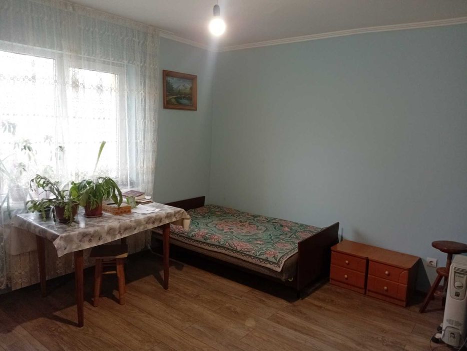 Продам 3-кімн. будинок 100м.кв. зі зручностями в центрі села Чагор