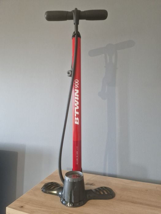 Pompka rowerowa Btwin 900