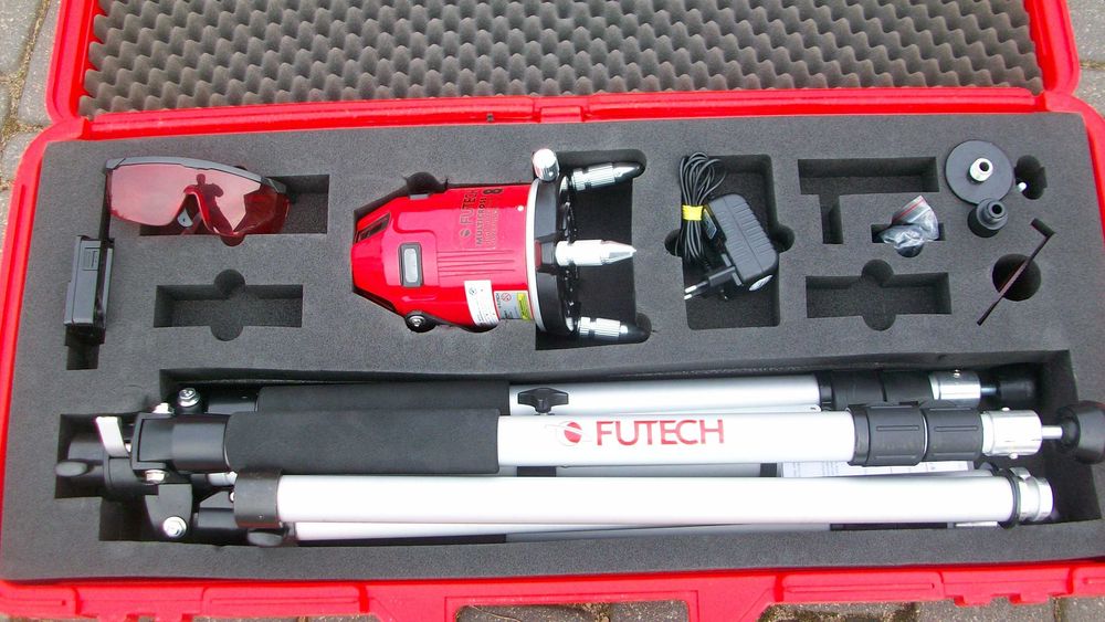 laser krzyżowy Futech multicross 8 - niwelator + statyw