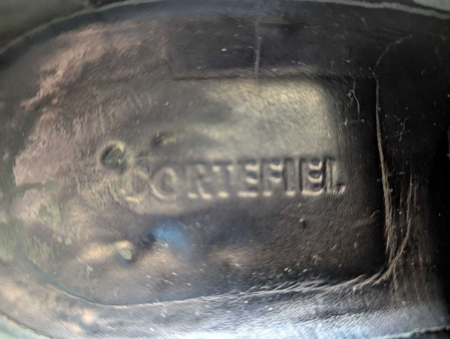 Sapatos pele fato Cortefiel homem 42