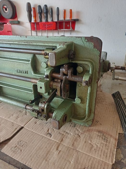Швейна машина CLAES 221