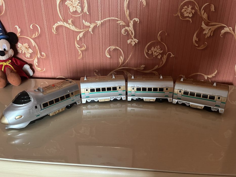 Поезд на батарейках Поезд Железная дорога