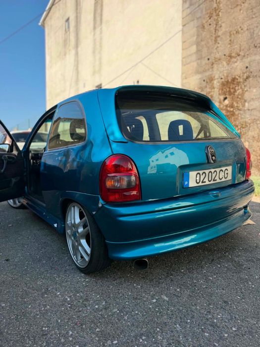 Opel corsa 1.4 8v sport