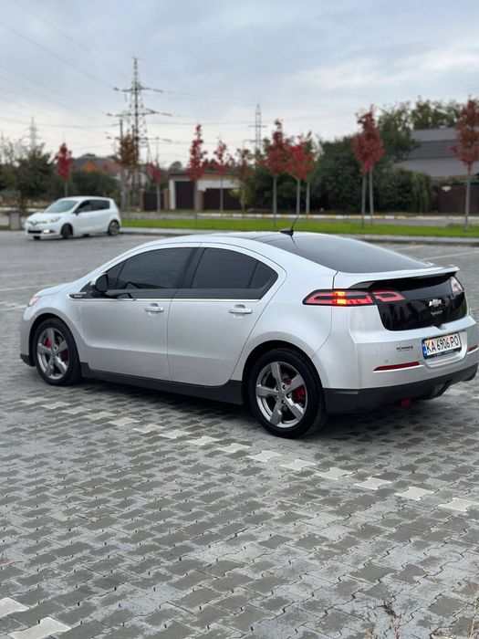 Шевроле вольт гибрид