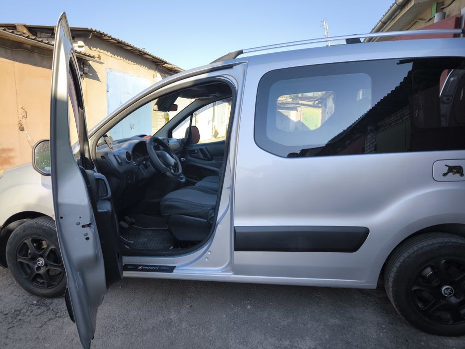 Продам власний автомобіль, в чудовому стані.
