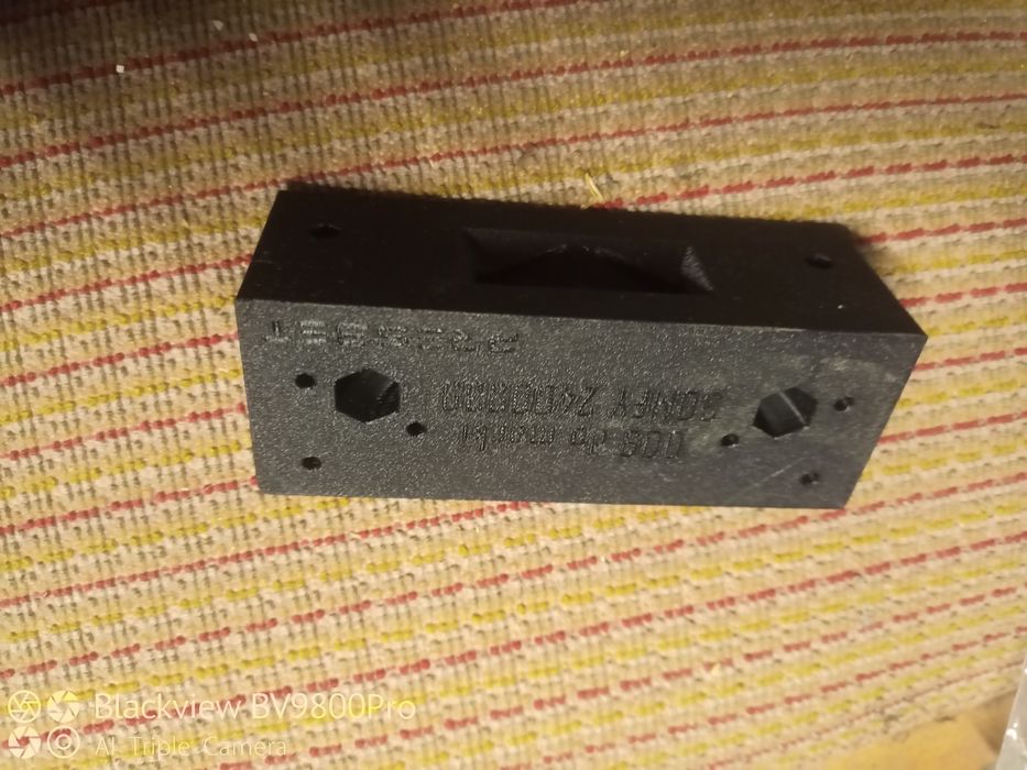 Uchwyt podstawa wspornik  do fotokomórek bramowych SOMFY