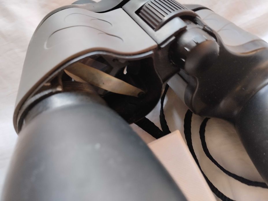 Бинокль Германия 10*50 до 1000м