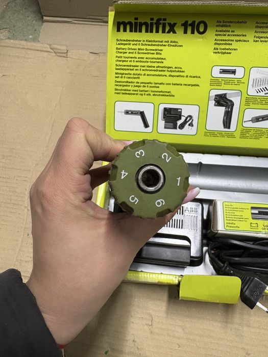 NOWA Kompaktowa łamana regulowana miniwkrętarka ABB minifix 110 NOWA
