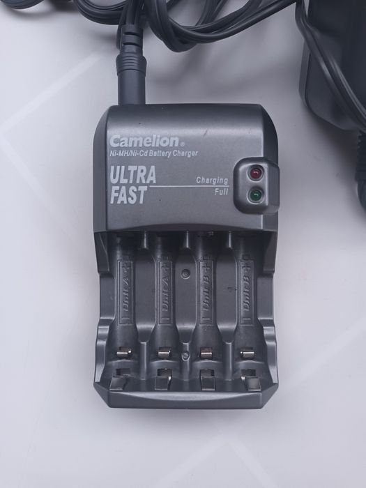 Carregador baterias Ni-Mh/Ni-Cd