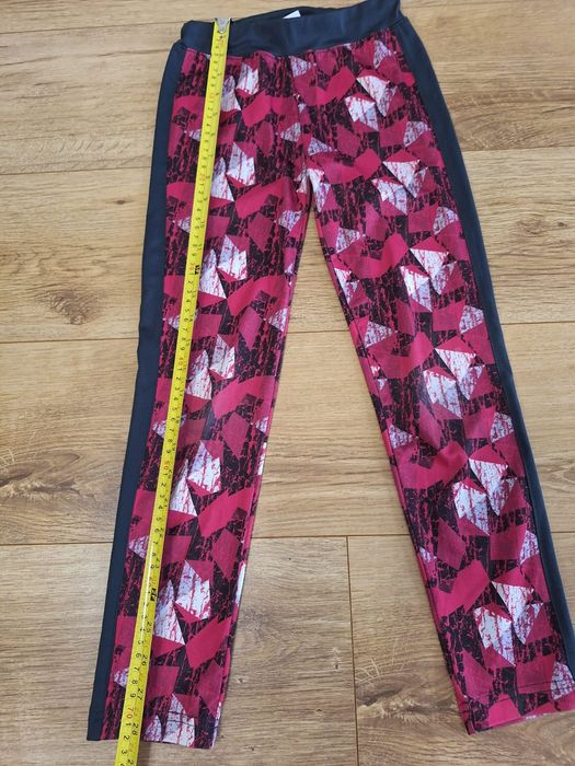 Sukienka na lato dla dziewczynki rozmiar 134 plus  legginsy