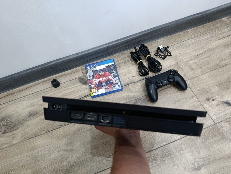 Konsola PlayStation 4 Slim GTA 5 i inne.