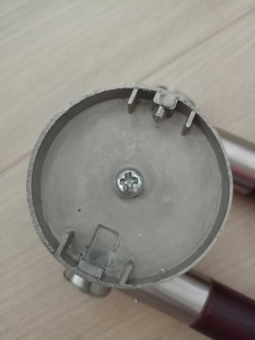 Wieszaki łazienkowe