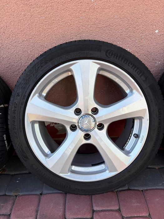 Komplet Kół Mercedes C Klasa E Klasa R17 5x112 ET45 Opony 2025r