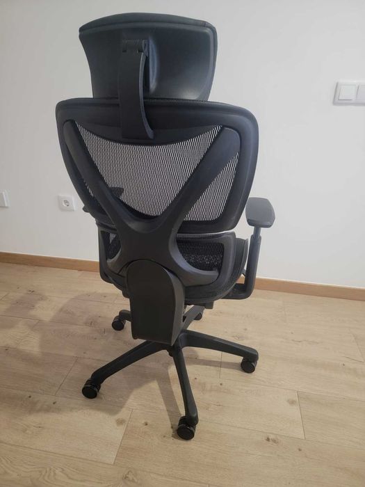 2 Cadeiras de Escritório Ergonômicas Premium em Tela Mesh (Menos de 1 ano de uso)