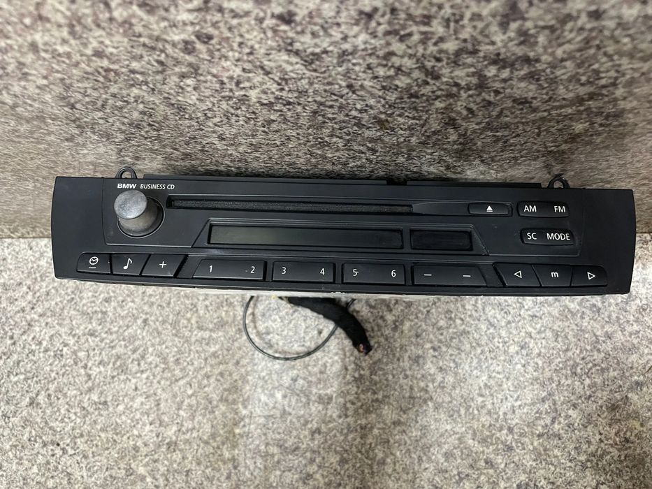 Radio BUSINESS radioodtwarzacz naped plyt CD BMW E83 X3 BDB