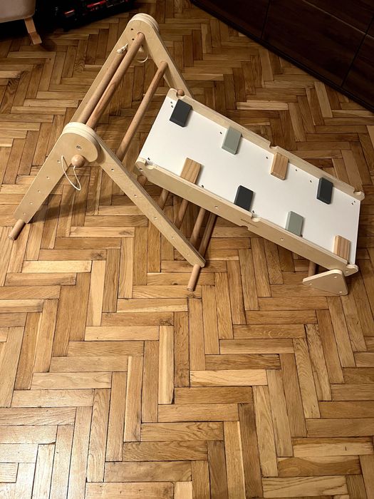 Mamabrum jak nowy , drewniany plac zabaw