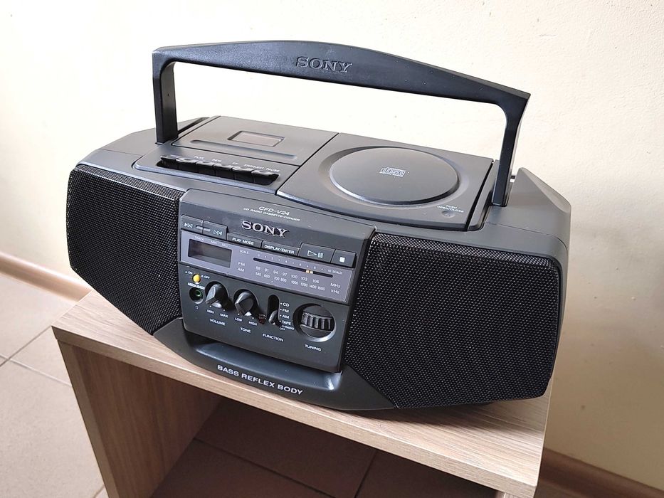 Radiomagnetofon SONY CD - stan BDB - 100% sprawny