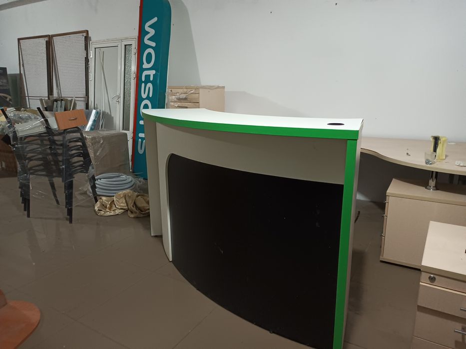 Ресепшен торгова стойка