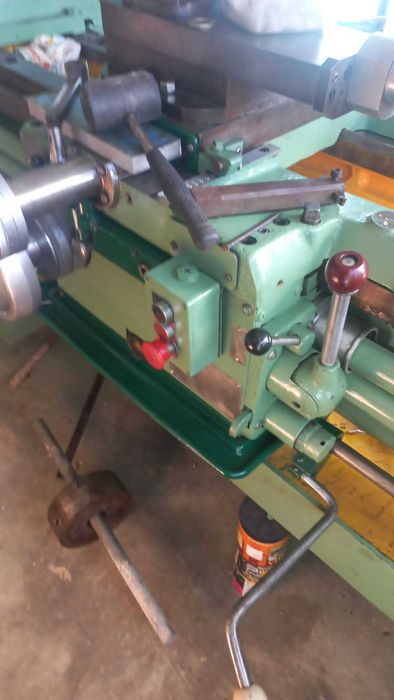 Torno mecânico  Stanko com cava com 1.5m entre ponto