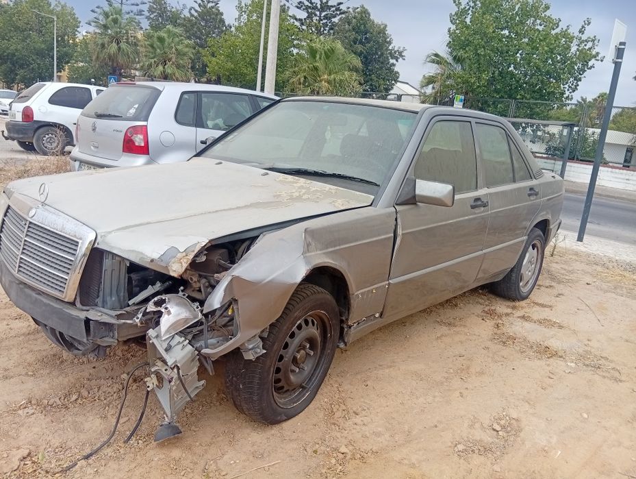 Mercedes Benz 190