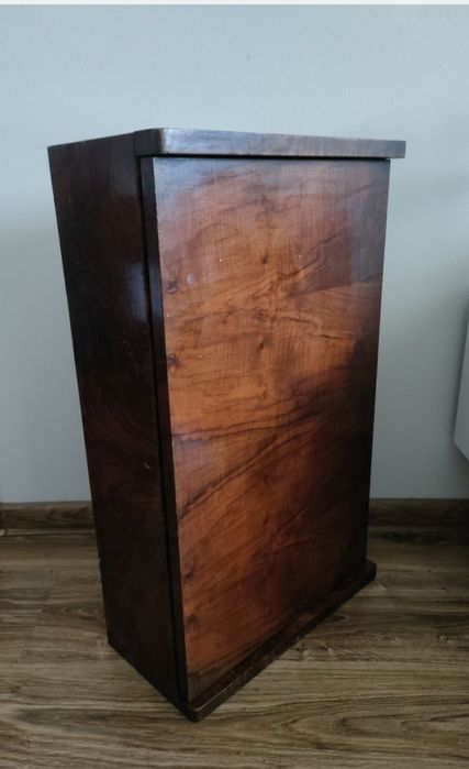 skrzynka vintage fornirowane pudło