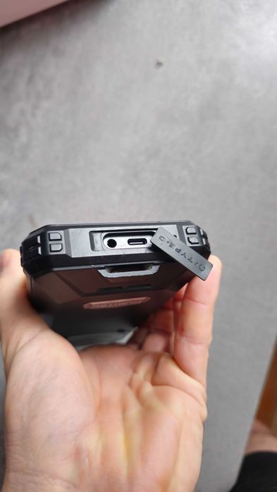 Oukitel WP19 Potężny smartphone z noktowizją i baterią 21000 mAh!