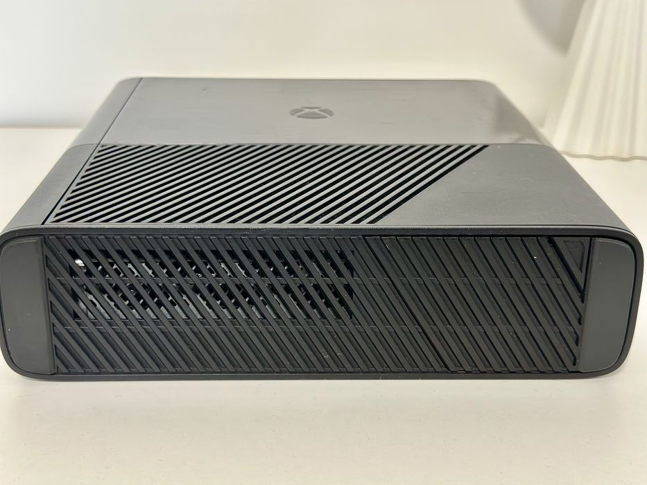 XBOX 360E 250gb Freeboot