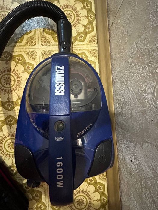 Пилосос  Zanussi ZAN1660