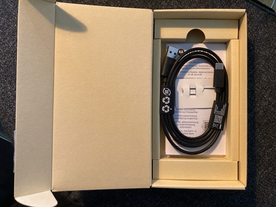 Moto G35 5G — como novo