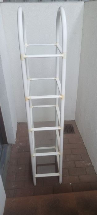 Półka, regał do łazienki