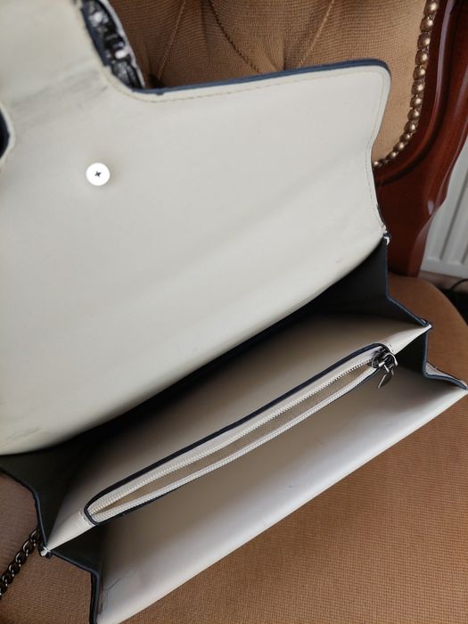 Torebka  wizytowa jasny beż.